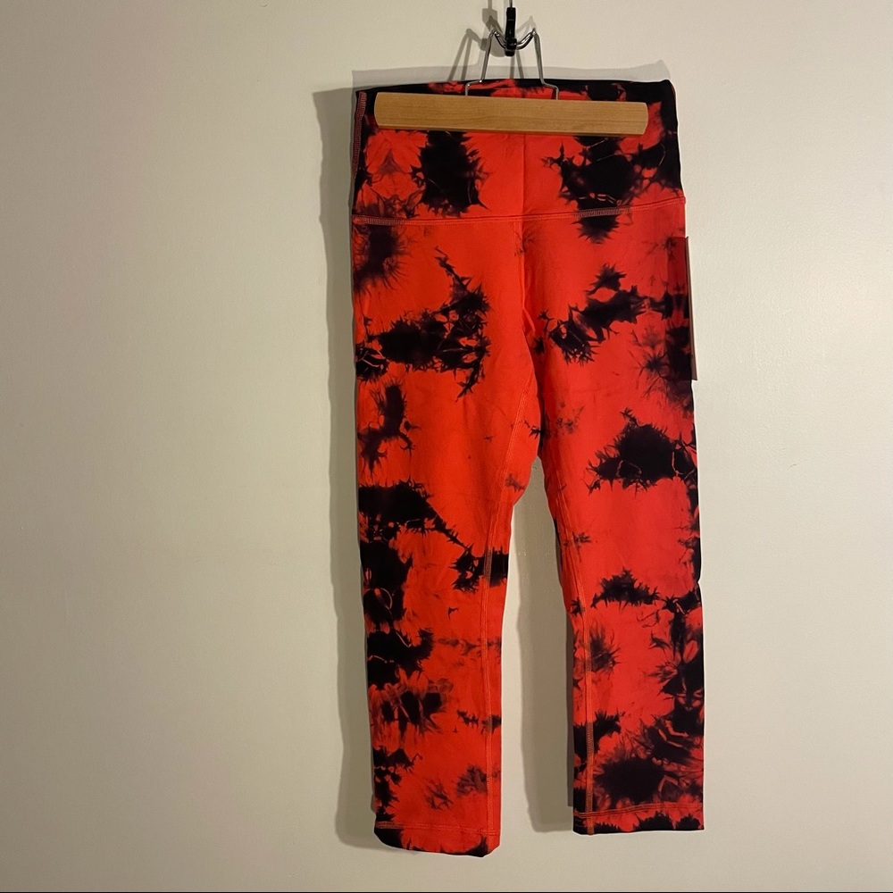 NWT lululemon Wunder Train High Rise 21” Crop *Wash